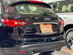 إنفينيتي QX70